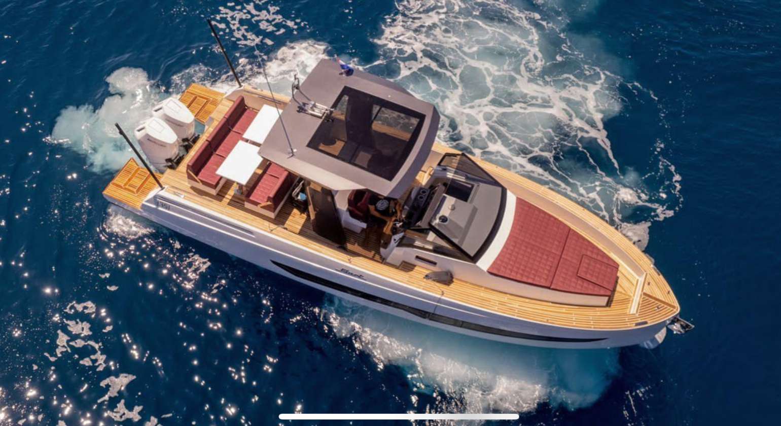 Rent Motorboat Summer Spirit | Luxury Boat Rental Athens & Saronic Gulf