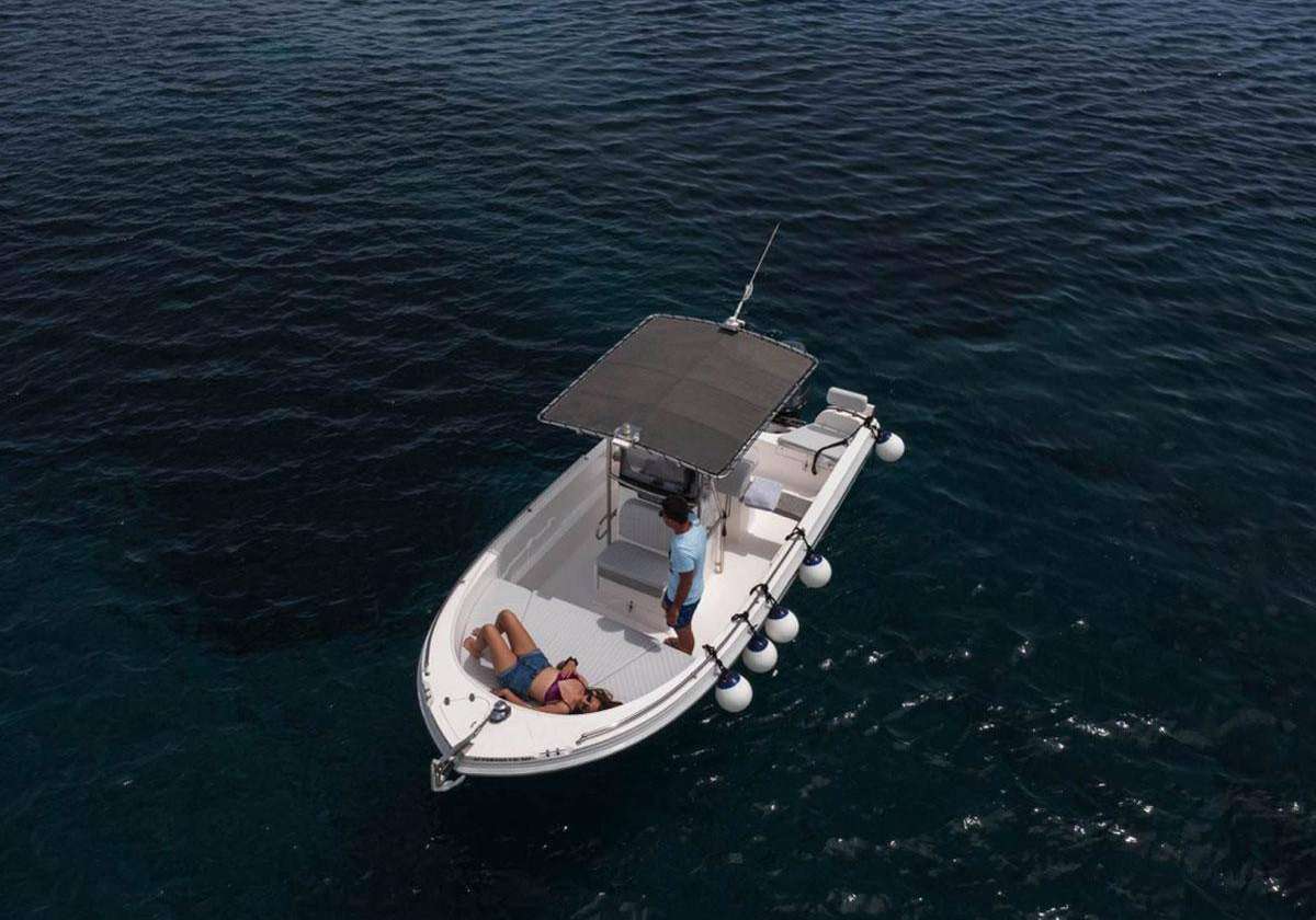 Pleasure Cruise | Rent a Motorboat in Santorini